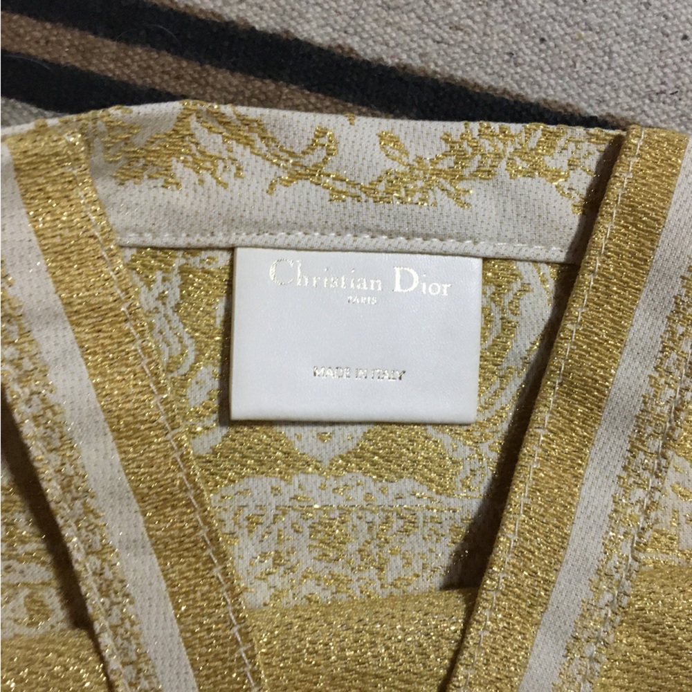 Christian Dior Gold on Beige Canvas tote bag - Picture 13 of 13